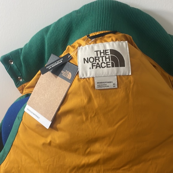 The north face women’s Sylvester insulated vest XS NWT - Picture 5 of 13